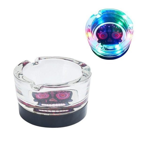 Cigaretový popelník skleněný LED Skull 8,5cm
